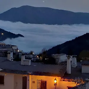 Ruta De Nieves Guest house Capileira